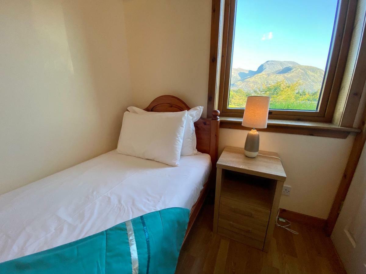 Highland Self Catering Retreat With Stunning Views Apartment Fort William Bagian luar foto
